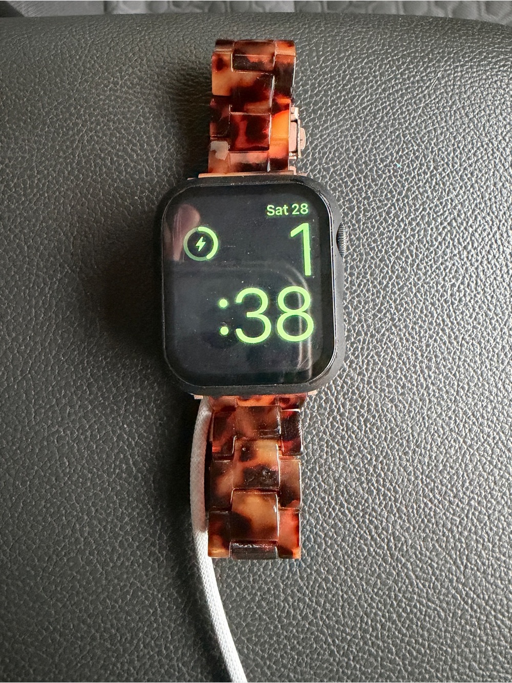 Apple Watch with Tortoiseshell Resin Link Band - Brown/Amber